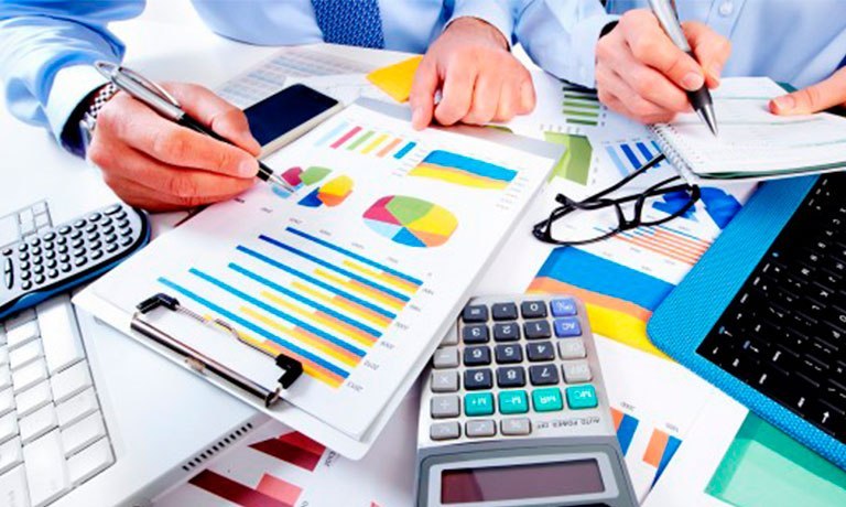 Economía y Administración